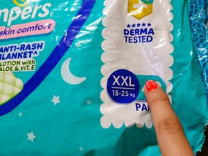28 XXL Pampers Pants Diapers