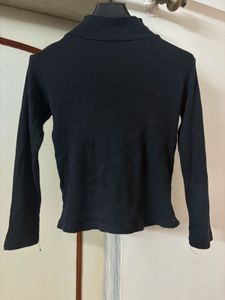 Classic Ribbed Turtleneck Top