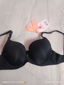 New Tag Classic Black Padded Bra