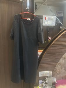 Chic Textured Black Midi Dress