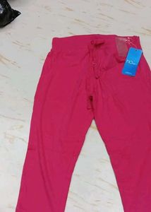 8-9 year Rio Girls Capris - New with Tag