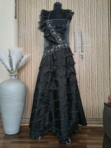 stunning black gown