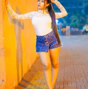 Sleeves Solid Women Top