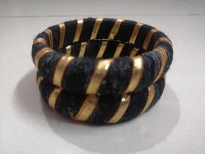 Elegant Black &amp; Gold Bangles