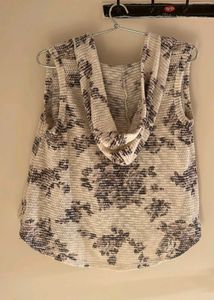 Sleeveless Floral Print Top