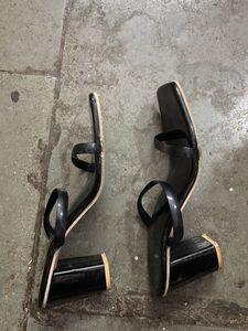 Chic Black Square Toe Sandals