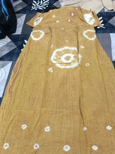 Embroidered night gown