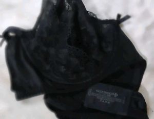 Elegant Black Lace Bra