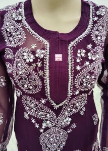 Elegant Lucknowi Chikan Kurti