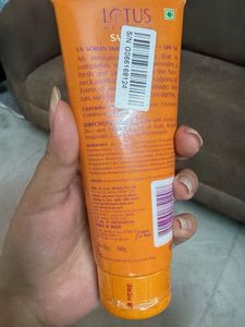 Lotus Herbals Safe Sun MatteGel SPF 50