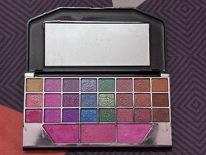 T.Y.A Fashion Eyeshadow Make-Up Kit