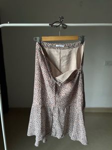 Floral Buttoned Down Midi Skirt