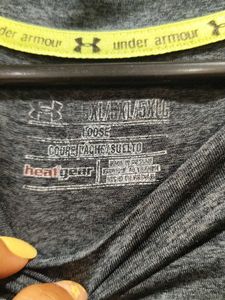 Under Armour Men's T-Shirt