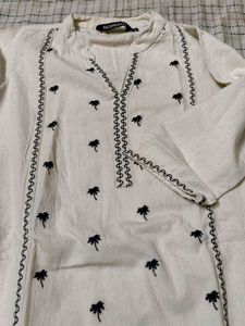 Off-White Kurta with Black Palm Tree Embroidery