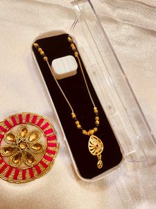 Gold Pendant mangalsutra