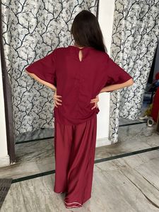 Maroon cord set