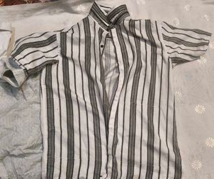 pack of three shirts