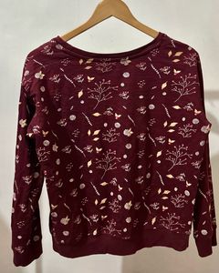 Maroon "Believe" Graphic Sweatshirt