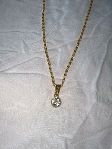 Elegant Gold Necklaces with Pendant &amp; Pearl