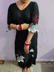 Stylish Black Kurta with Floral Print
