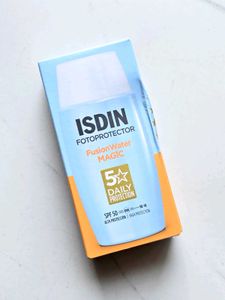 ISDIN Fotoprotector FusionWater Magic Sunscreen