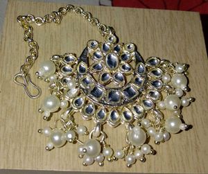Elegant Maangtika with Pearls