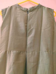 Sleeveless Top