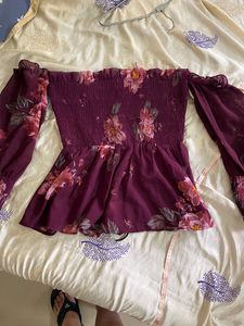 OFF SHOULDER FLORAL TOP
