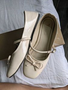 Nude Ballerinas