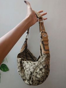 AUTHENTIC COACH HANDBAG