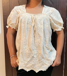 Embroidered Puff Sleeve Top