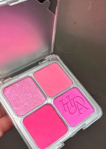 Huda Beauty Blush Filter Palette baby pink