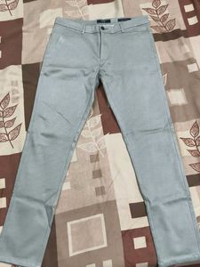 Men's of white Slim Fit Chinos