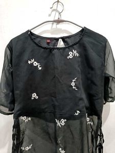 Black Embroidered Kurta Set with Sheer Sleeves Siz