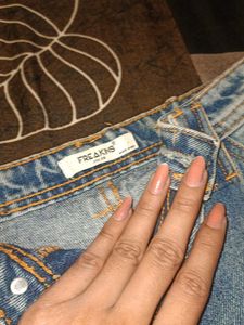 Stylish Light Wash Cargo Jeans