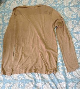 man 's Tshirt