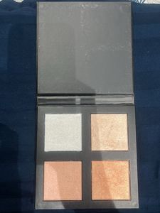 Revolution Pro 4K Highlighter Palette Rose Gold