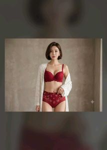 Lace Trimmed pushup Bra and Panty Set
