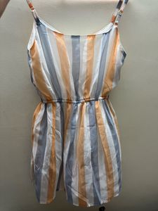 Pastel striped summer top 💙🍑