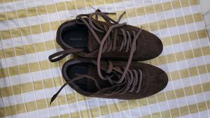 versatile Brown Suede Lace-Up Sneakers🤎