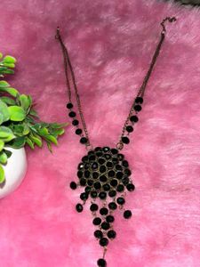 Black Elegant Neck Piece And 2 Earings