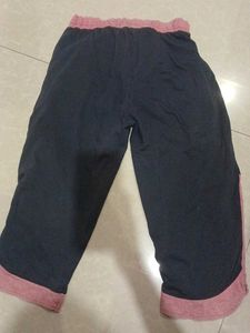 Capri Pants with "New York 25" Print