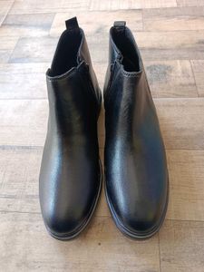 Stylish Black Leather Ankle Boots