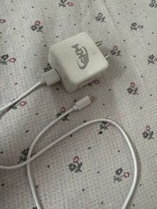 SKM Mobile Charger