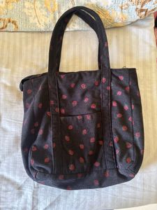 Savana Strawberry Print Tote Bag
