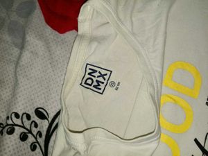 white t shirt