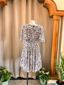 Chic Floral Print Mini Dress