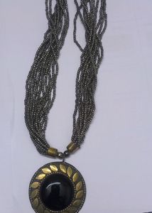 Combo Of Beads Neckpiece And Donut