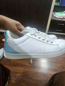 big feet girlies white casual shoes 41EU