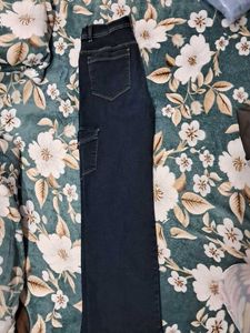 Wide Leg Cargo Jeans
